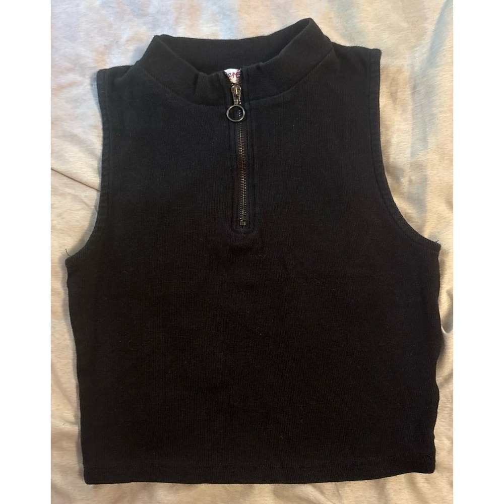 Supre Black Sleeveless 1/4 Zip Crop‎ Knit Top, Small